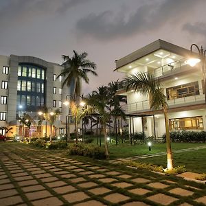 Lee Crysstal Boutique Hotel
